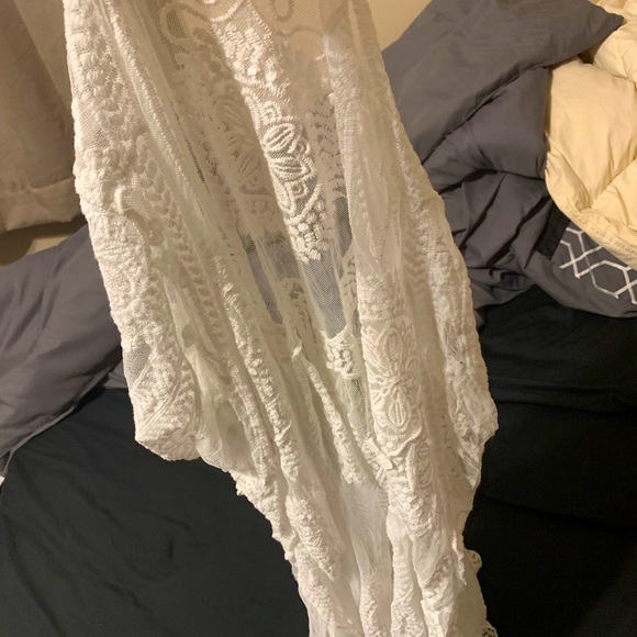 Cover-up - Picture 4 of 4